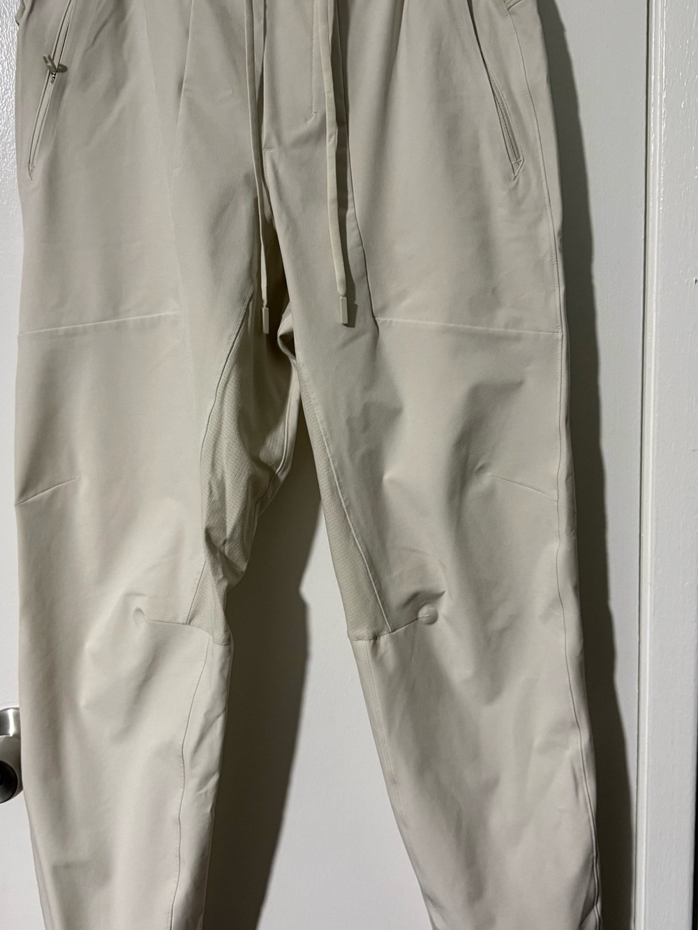 lululemon athletica Men's Light Beige Drawstring Joggers